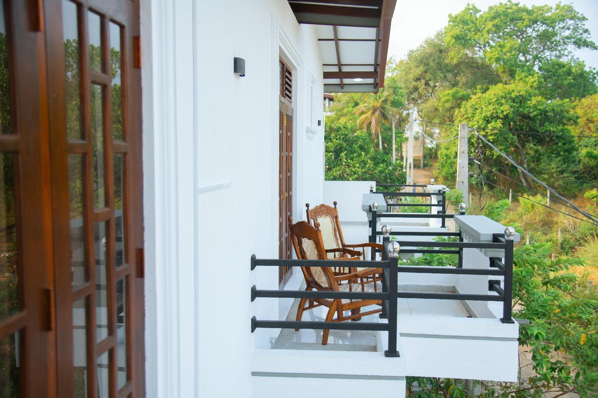 Tango Sunrise Villa Tangalle Extérieur photo